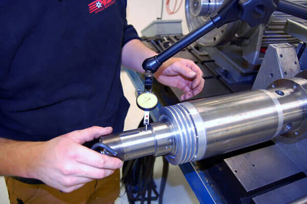 Mazak Variaxis spindle repair and rebuild_checking the run-out on the back of stator